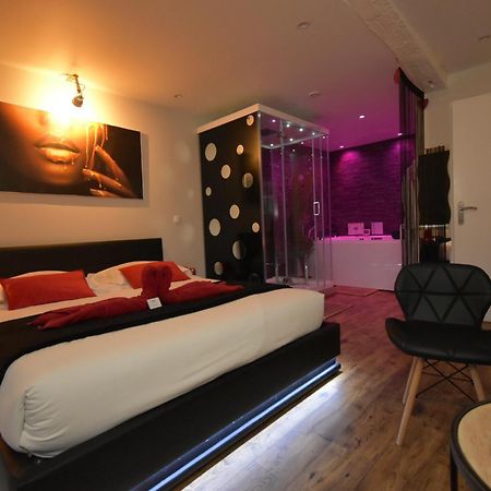 שארטר Spa Privatif Love Room, Le Hammam Et Bulles, Chez Nuits Chartraines מראה חיצוני תמונה