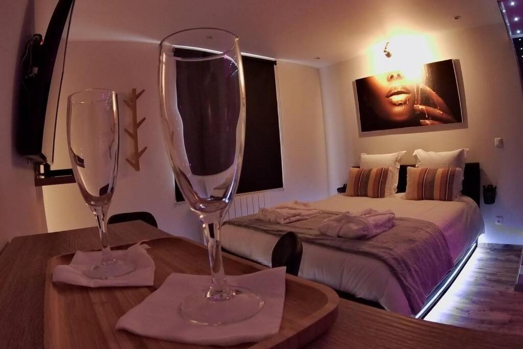 שארטר Spa Privatif Love Room, Le Hammam Et Bulles, Chez Nuits Chartraines מראה חיצוני תמונה
