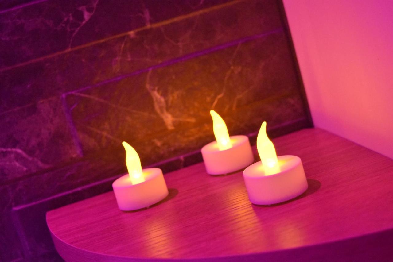 שארטר Spa Privatif Love Room, Le Hammam Et Bulles, Chez Nuits Chartraines מראה חיצוני תמונה