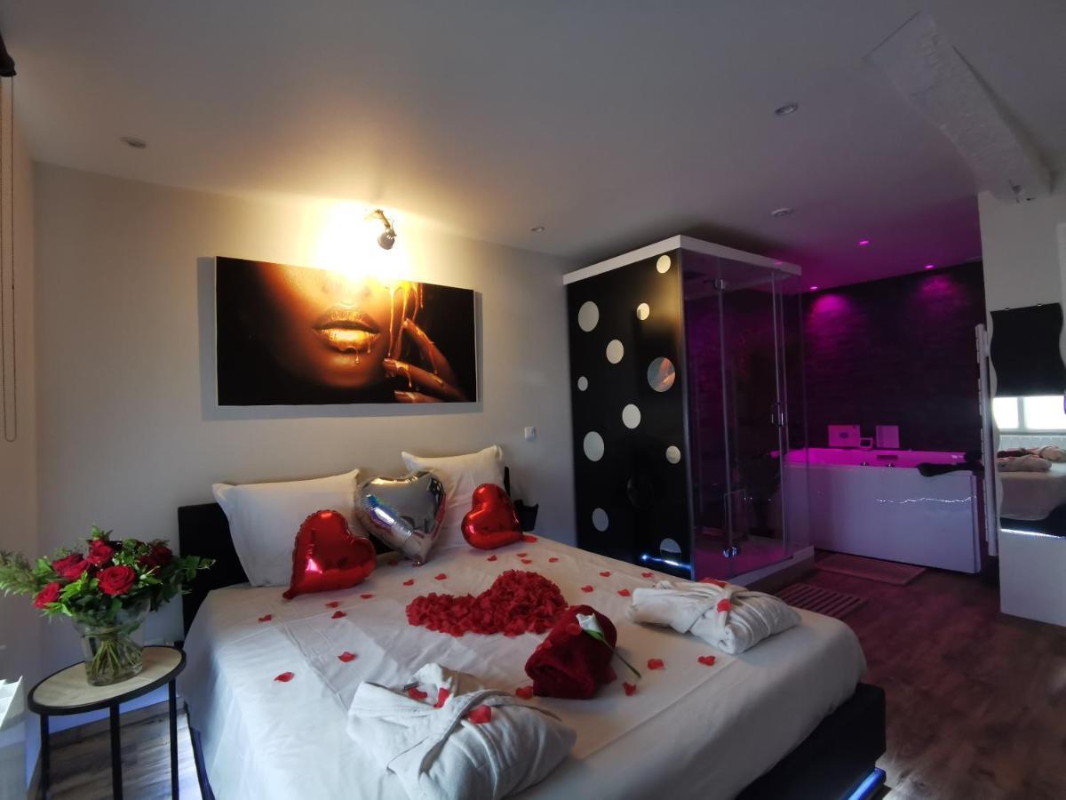 שארטר Spa Privatif Love Room, Le Hammam Et Bulles, Chez Nuits Chartraines מראה חיצוני תמונה
