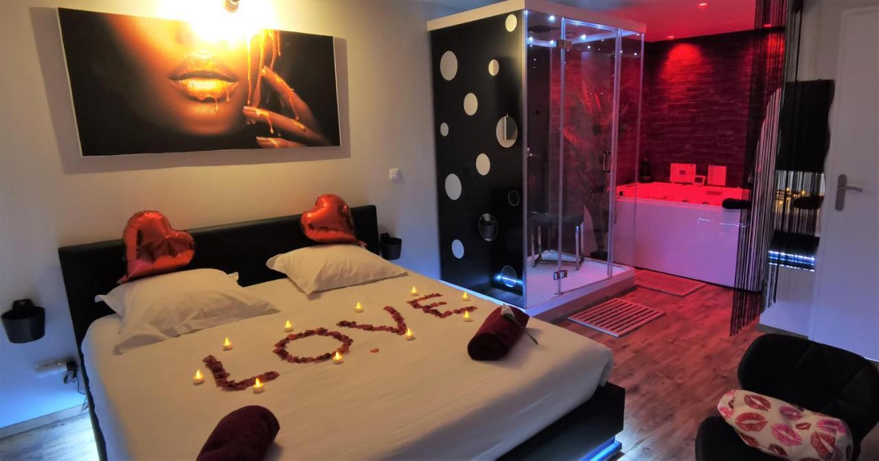 שארטר Spa Privatif Love Room, Le Hammam Et Bulles, Chez Nuits Chartraines מראה חיצוני תמונה