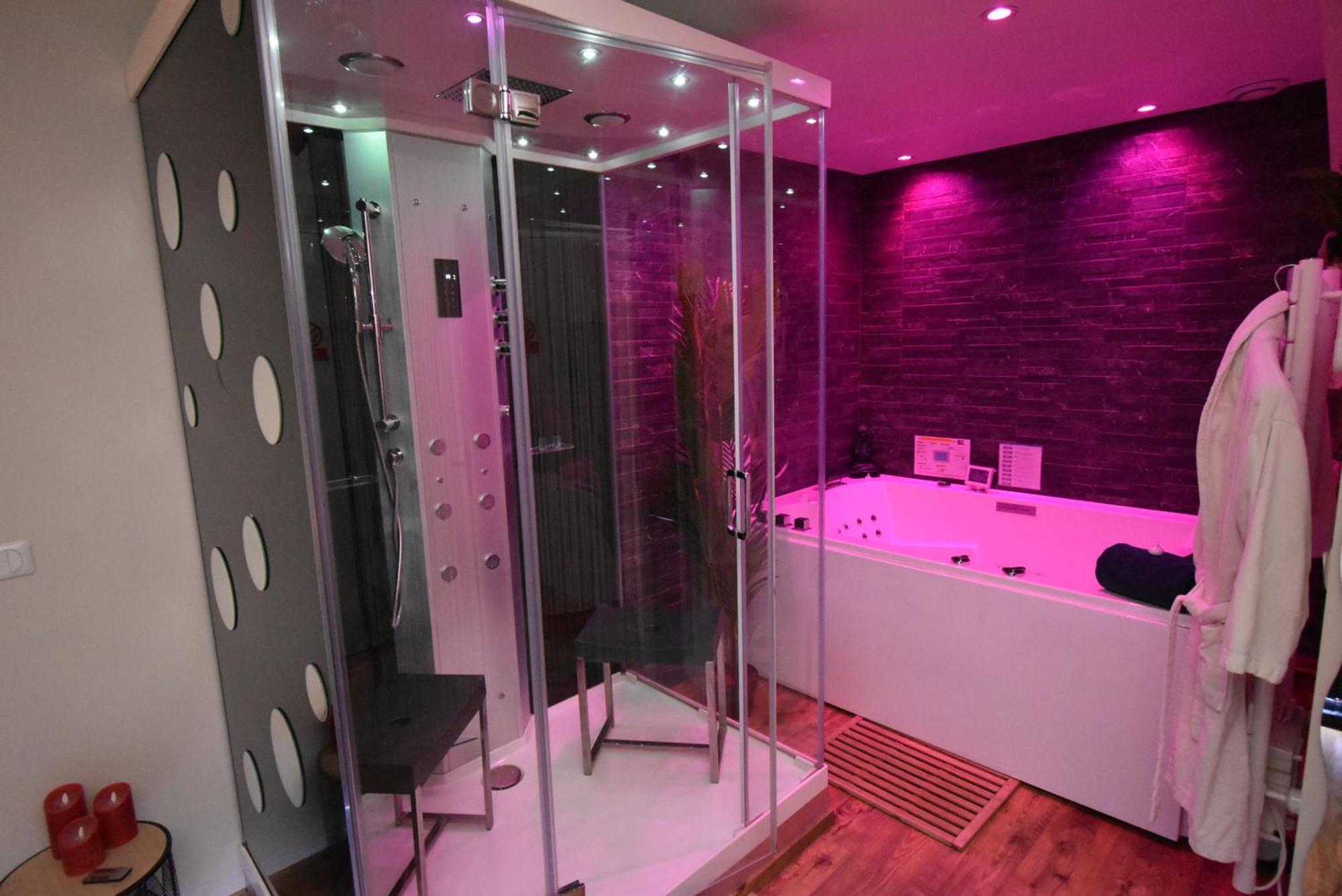 שארטר Spa Privatif Love Room, Le Hammam Et Bulles, Chez Nuits Chartraines מראה חיצוני תמונה